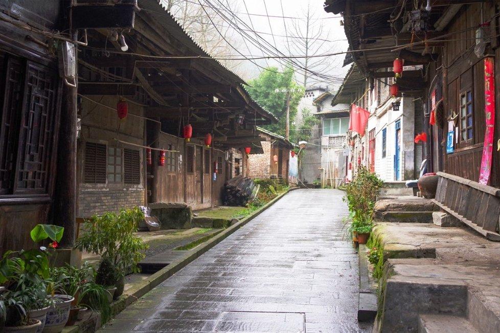 贵州“动力电池+储能电池”双赛道发展 加快建设“电动贵州”